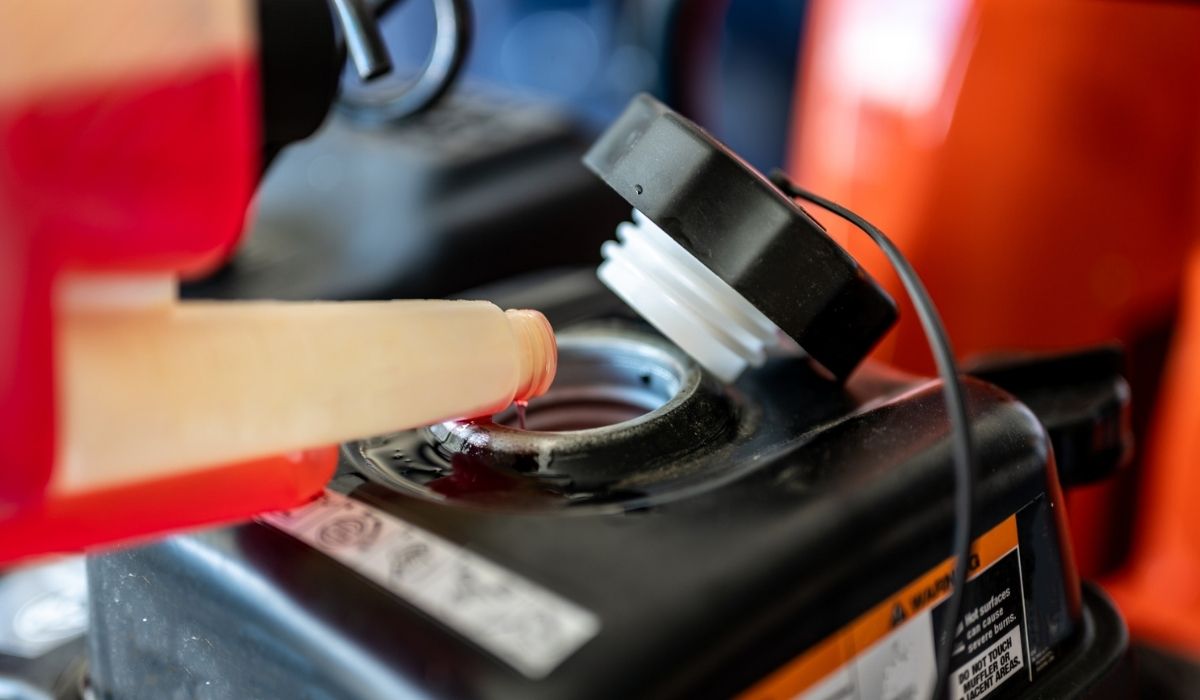 How To Tell If Gasoline Has Gone Bad LifeHackLane