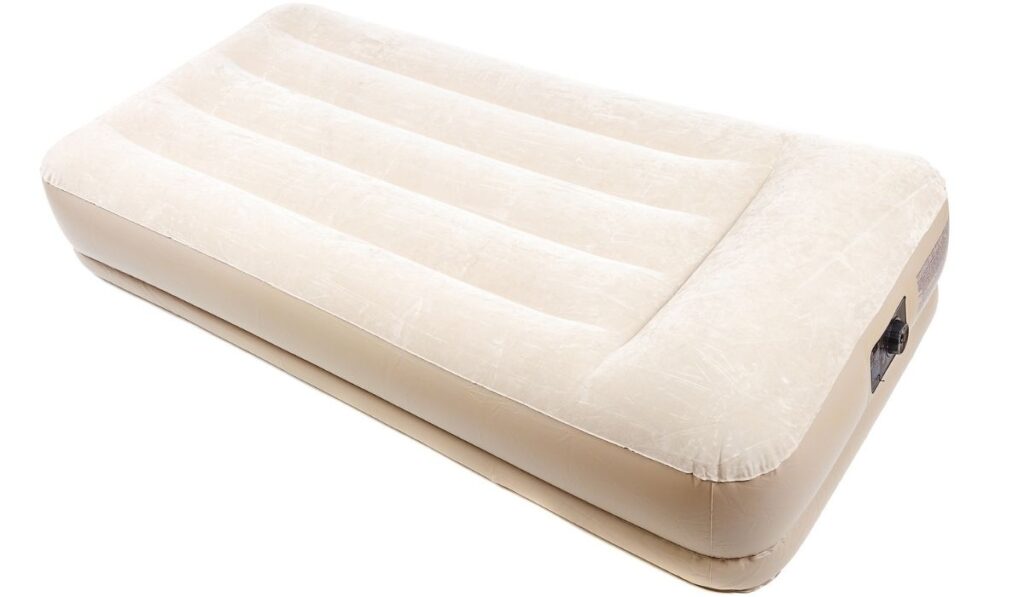 Air mattress with electric pump for rest and sleep