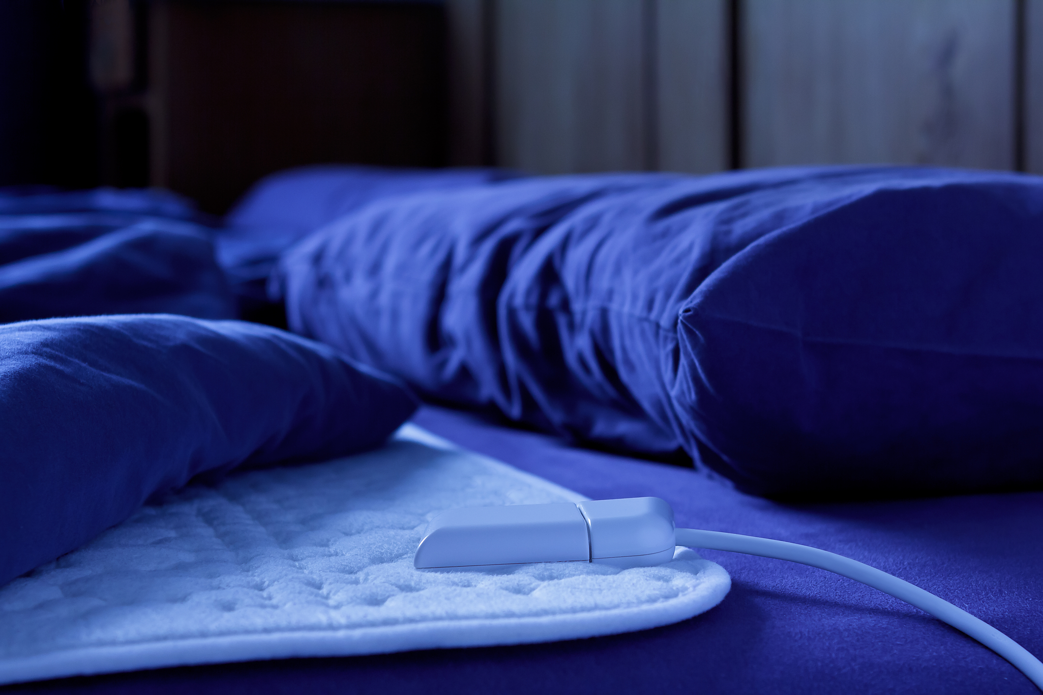 Electric heating blanket pad bed