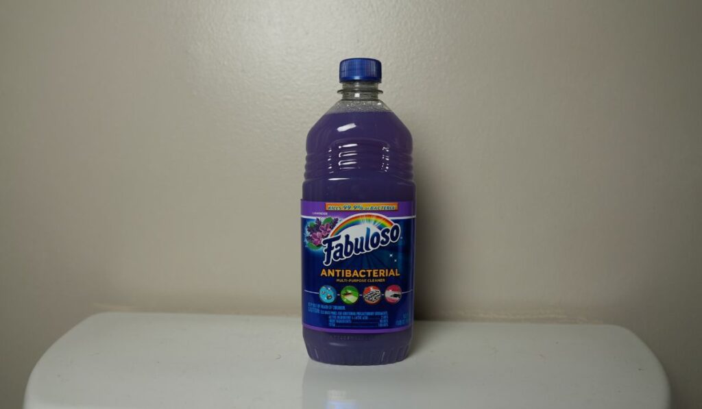 Fabuloso on toilet tank - Smaller